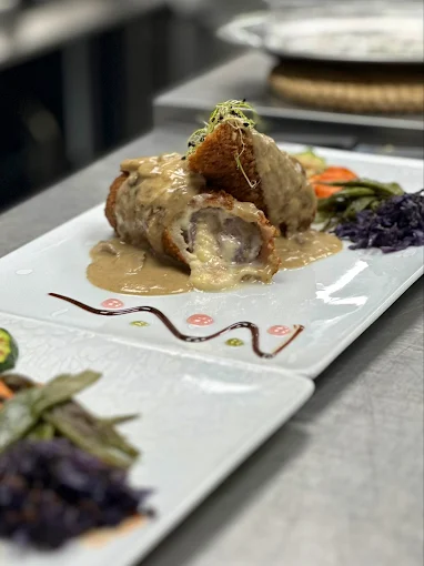 AF1QipNnd-GXoshmn2Cky2E7nU5Bp6eP