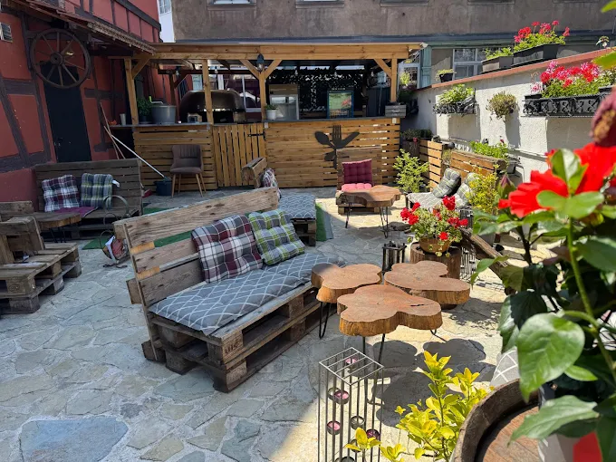 AF1QipOWDhGpcj7bgoIrB9lT71A9ubaC