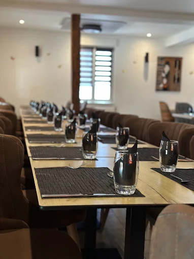 AF1QipOfrJq5F98jgFS07ULymf4cnZcc