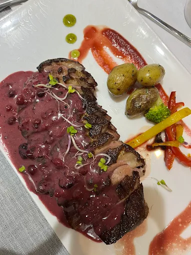 AG0ilSypT_wh0SYKWvzbvcrZUWlzkBIq